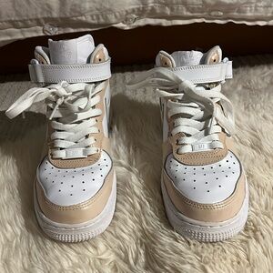 Nile beige Air Force 1 High Tops